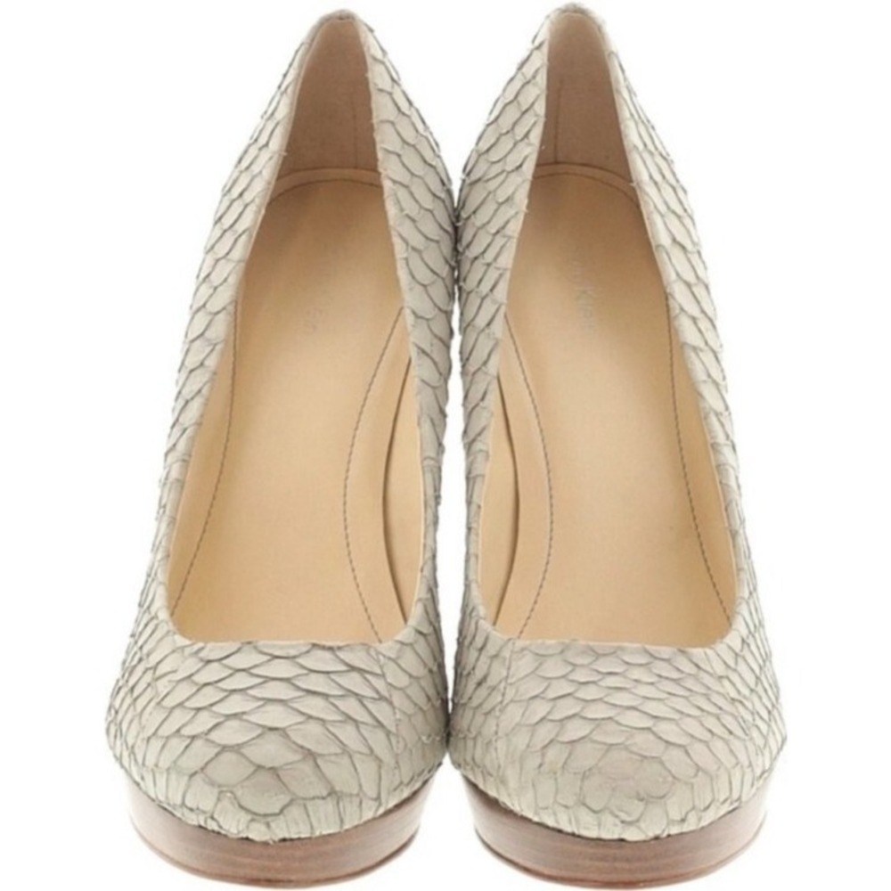 Calvin Klein Snakeskin Embossed Platform Pumps Gray Wood Stacked Heel Size 10